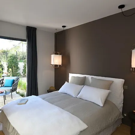 Les Loges En Provence 